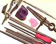 ���b�N�X����̓���ȂǁA�V���o�[�A�N�Z�T���[�̍���